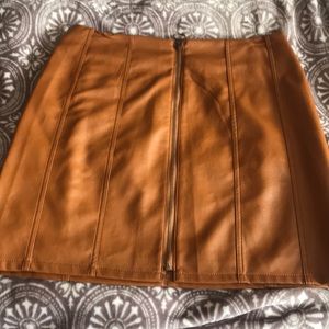 Boutique Camel Leather Skirt, size L
